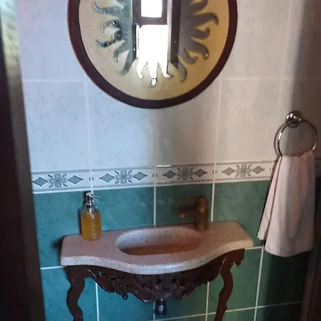 Hotel Cunda Zehra Teyzenin Evi 2*