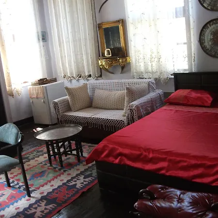 Cunda Zehra Teyzenin Evi