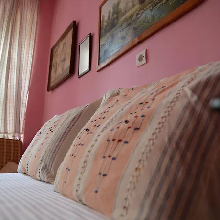 Hotel Cunda Zehra Teyzenin Evi